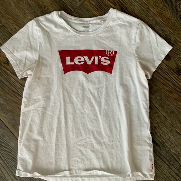 Levi's Tops - Levi’s Graphic Tee